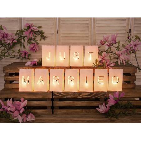 https://www.drageesetsouvenirs.com/5721-medium_default/sachets-lanternes-bougies-just-married-115x19x7cm.jpg